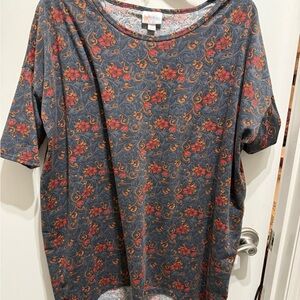 LuLaRoe Blue and Red Floral Short Sleeve Top
